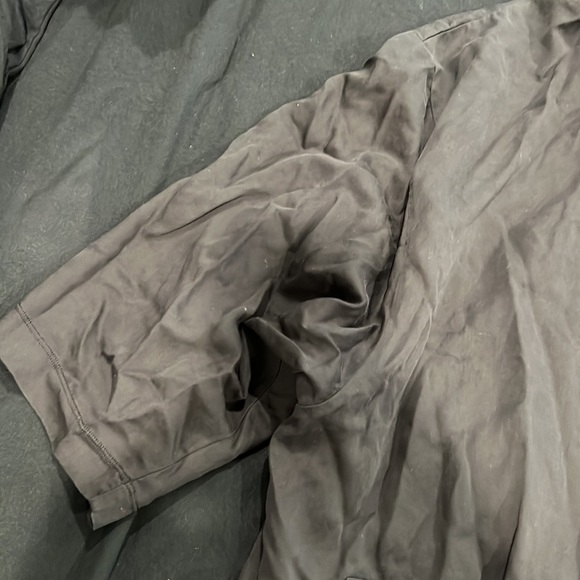 Lululemon Sendal Jacket size 8 New & black leggings, worn once Size 8 - Picture 4 of 13